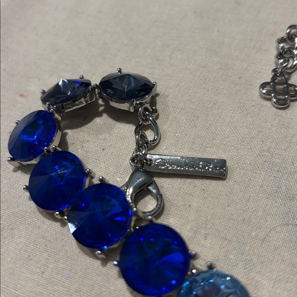 Oscar the la renta vintage Elegant Blue and Silver Jewelry Set - Picture 10 of 10